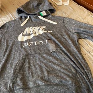 Nike women’s size xl hoodie